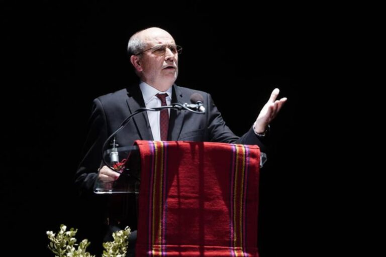 Pregón desde el corazón, familiar y de cariño a la Virgen de Luna de Juan Bautista Escribano