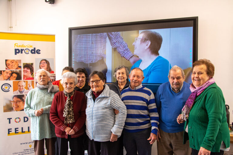 Fundación PRODE y el cantante Arco colaboran a través del vídeo “Todavía” dedicado a las personas mayores