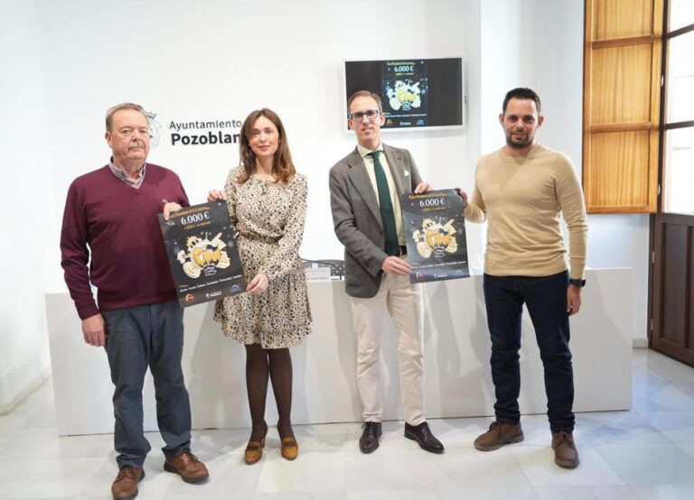 El Ayuntamiento y el Centro Comercial Abierto lanzan una campaña navideña para impulsar las compras en el comercio local