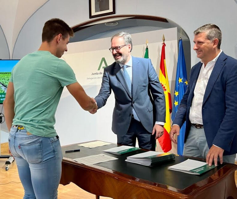 La Junta concede en Córdoba ayudas por más de 12 millones de euros a 164 jóvenes agricultores