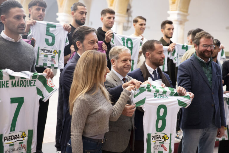 El capitán del Córdoba Kike Márquez llevará en su camiseta el nombre de Pozoblanco