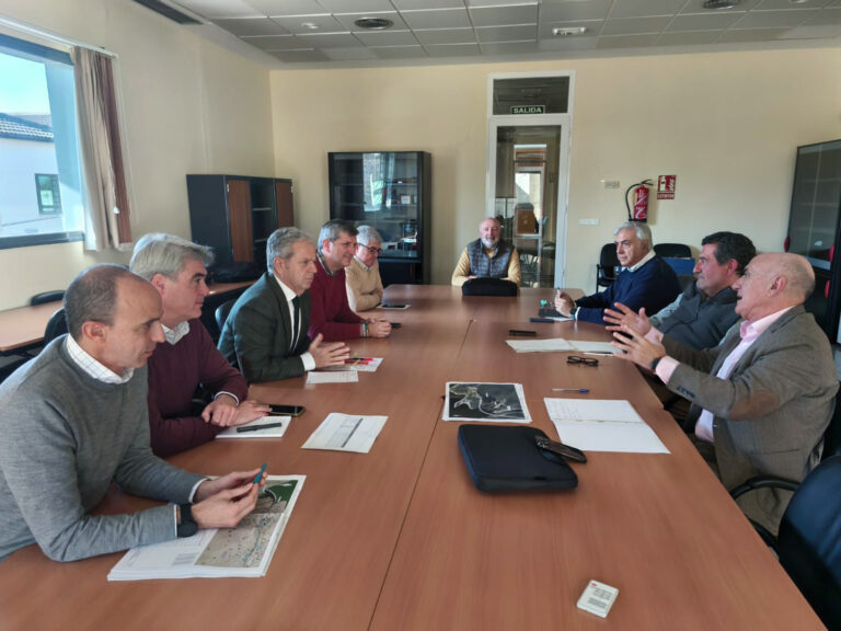 Diputación de Córdoba y Junta de Andalucía se reúnen con la Confederación Hidrográfica del Guadiana para tratar la obra de La Colada