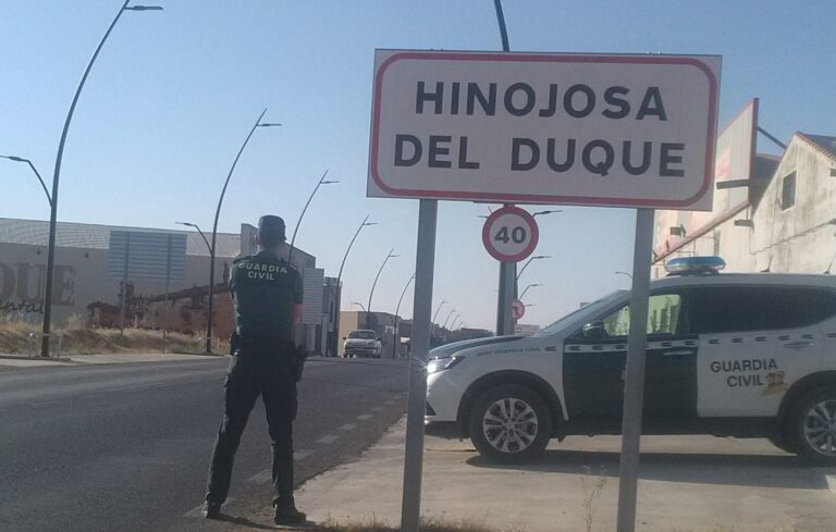 La Guardia Civil detiene a dos personas e investiga a otras 6 en Hinojosa del Duque por hurto de gasóleo de una empresa