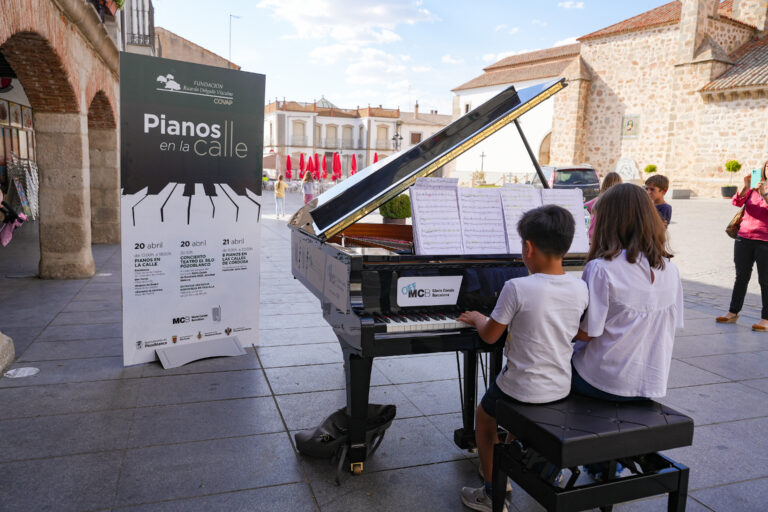 La Fundación Ricardo Delgado Vizcaíno celebra ‘Pianos en la calle’ en Córdoba y en seis municipios de los Pedroches y el Guadiato Pianos en la calle 2025