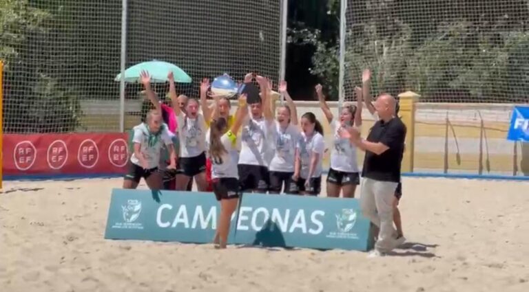 El CD Pozoalbense Femenino de Fútbol Playa se corona campeón de Andalucía por segundo año consecutivo