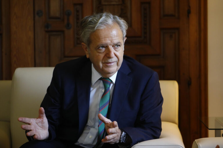 La Diputación (Salvador Fuentes) desistirá del proyecto de conexión de La Colada con Sierra Boyera "si no hay acuerdo" con la CHG para reclamar la conexión con Puente Nuevo