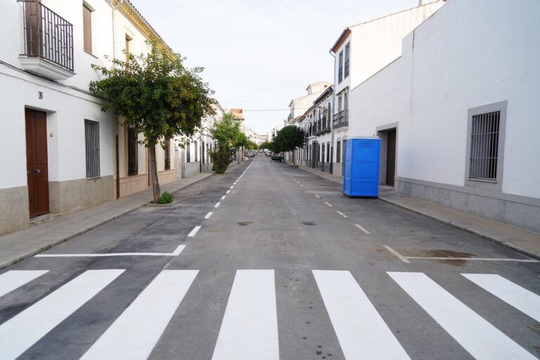 Finalizan las obras de mejora de la red de alcantarillado en la calle Sevilla de Pozoblanco