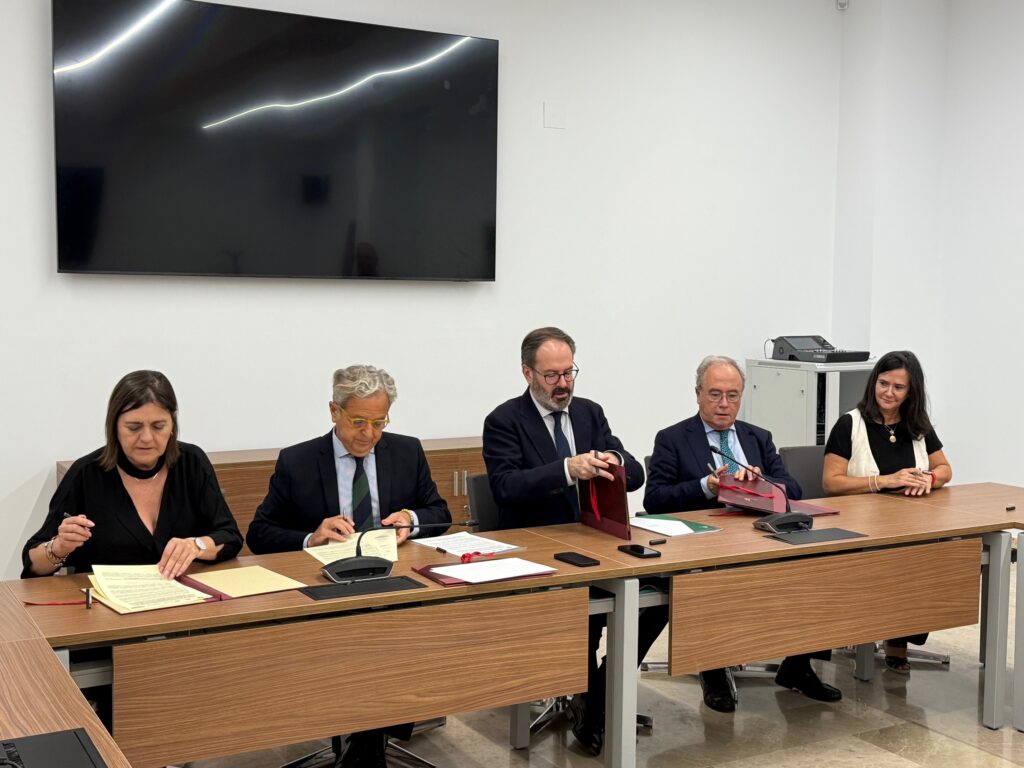 Diputación, Junta, CECO, UGT y CCOO firman una declaración conjunta en apoyo a la ampliación de la red eléctrica en la zona norte de Córdoba