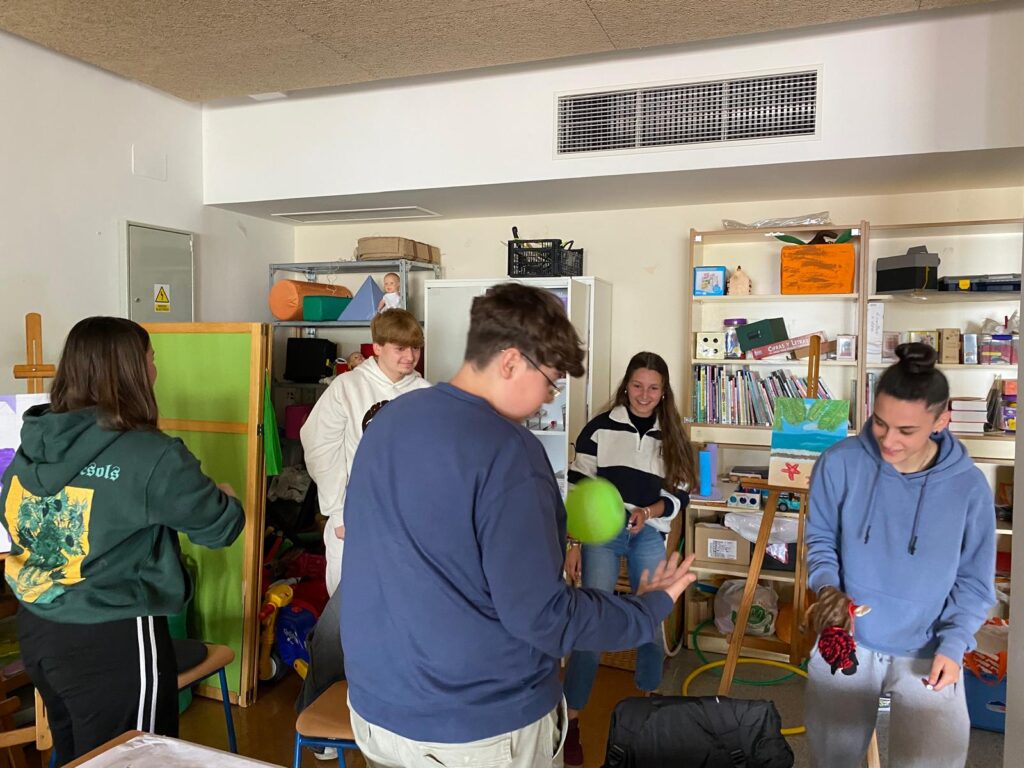 El IES Antonio María Calero y Farmamundi convierten el ociosaludable en un compromiso colectivo en Pozoblanco