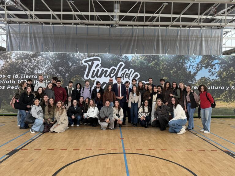 El concurso al mejor jamón 100% ibérico de Los Pedroches contará con piezas de trece empresas El concurso al mejor jamón 100% ibérico de Los Pedroches contará con piezas de trece empresas