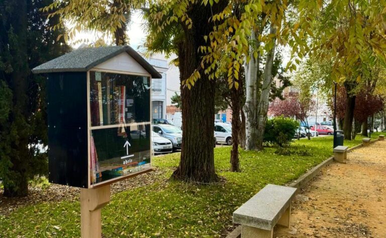 El Ayuntamiento de Pozoblanco rehabilita los Puntos de Lectura instalados en los parques del municipio El Ayuntamiento de Pozoblanco rehabilita los Puntos de Lectura instalados en los parques del municipio