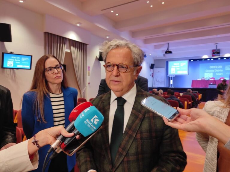 Fuentes ve una "buena noticia" que se incluya al norte en la planificación eléctrica pero anuncia que habrá alegaciones