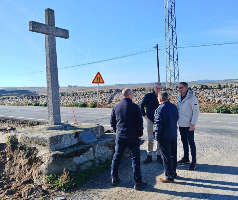 El Ayuntamiento de Pozoblanco anuncia que se reubicará la Cruz de Los Llanos afectada por las obras de la carretera al polígono Dehesa Boyal