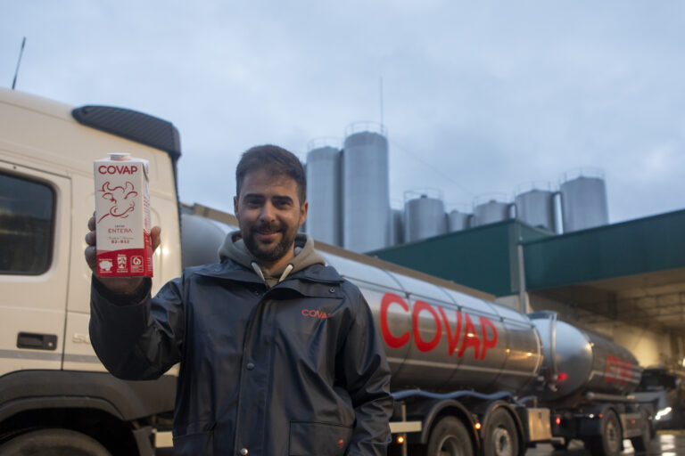 COVAP reduce más de un 18% la huella de carbono en cada litro de la leche de vaca que produce COVAP reduce más de un 18% la huella de carbono en cada litro de la leche de vaca que produce