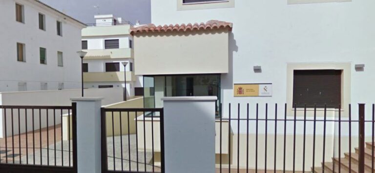 La Guardia Civil detiene a una mujer en Pozoblanco como presunta autora de un delito de homicidio en grado de tentativa La Guardia Civil detiene a una mujer en Pozoblanco como presunta autora de un delito de homicidio en grado de tentativa