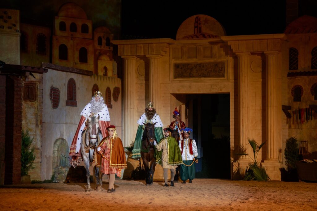 Todo preparado para el inicio de las representaciones del Auto Sacramental de los Reyes Magos en El Viso