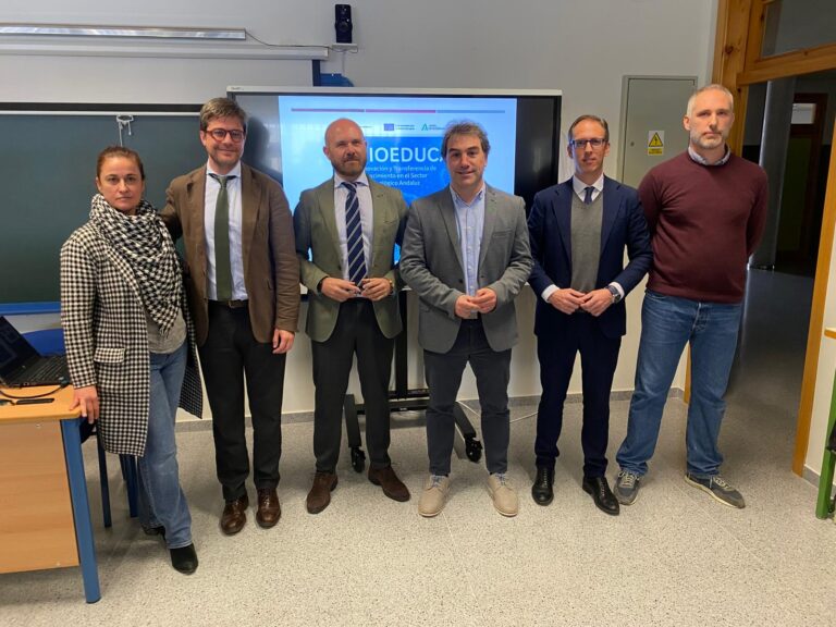 El IES Antonio María Calero, referente de innovación en el sector biotecnológico