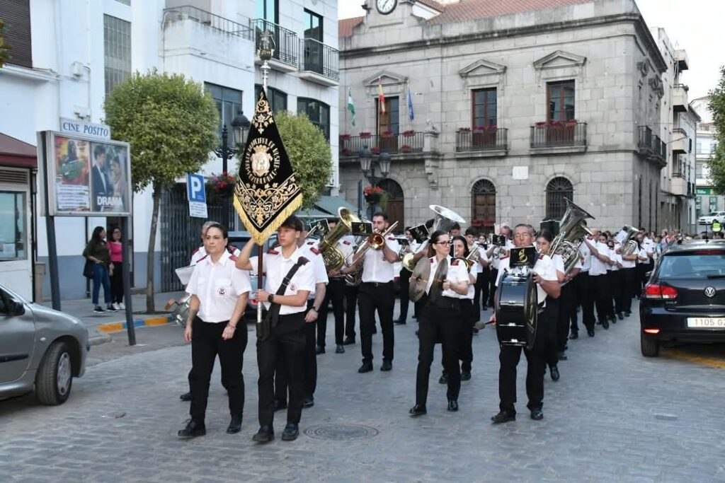La Banda Municipal de Música de Pozoblanco publica un disco digital con marchas de Semana Santa pozoalbenses a piano