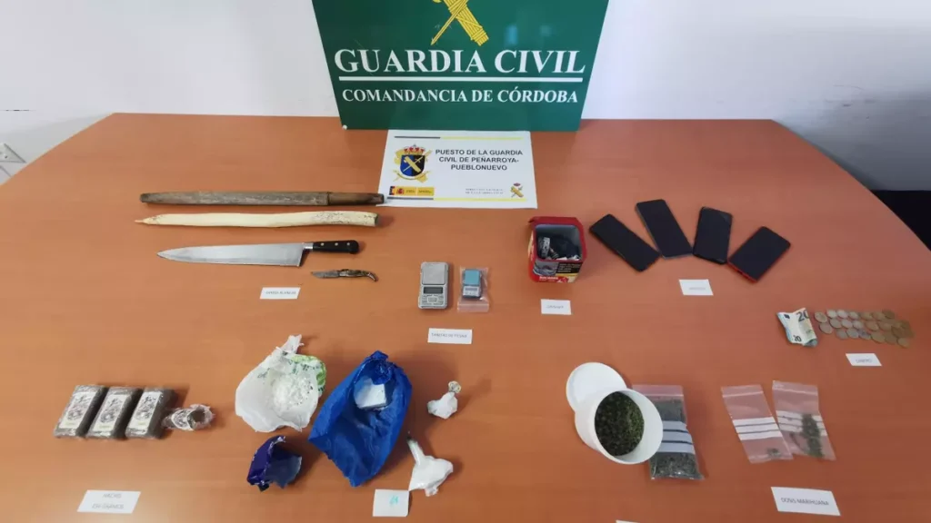 La Guardia Civil detiene a cinco personas tras culminar una operación antidroga en Peñarroya-Pueblonuevo