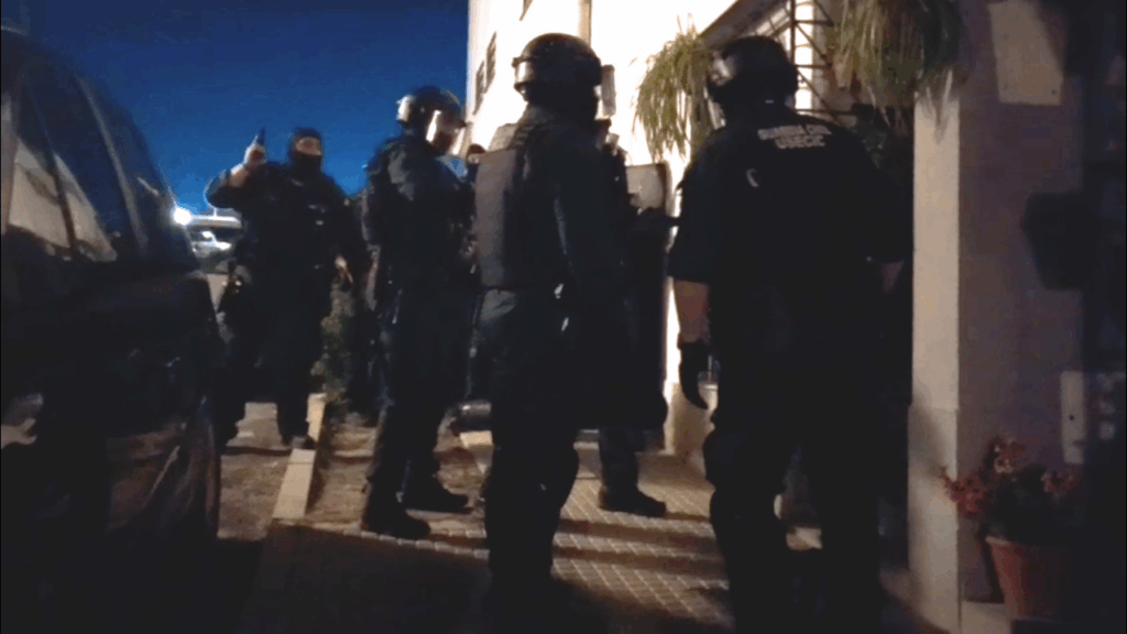 La Guardia Civil detiene a dos personas, e investiga a otras dos, por tráfico de drogas en Villanueva de Córdoba