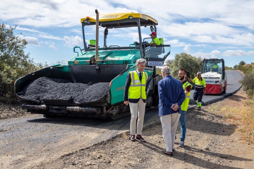 La Diputación de Córdoba destina 580.000 euros al refuerzo del firme de la carretera CO-6413, en la comarca de Los Pedroches