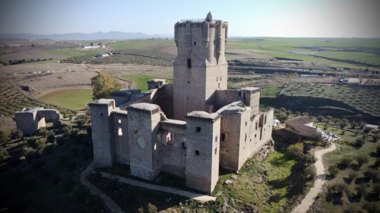 La Junta adjudica las concesiones para el aprovechamiento agropecuario en Medina Azahara y el Castillo de Belalcázar La Junta adjudica las concesiones para el aprovechamiento agropecuario en Medina Azahara y el Castillo de Belalcázar