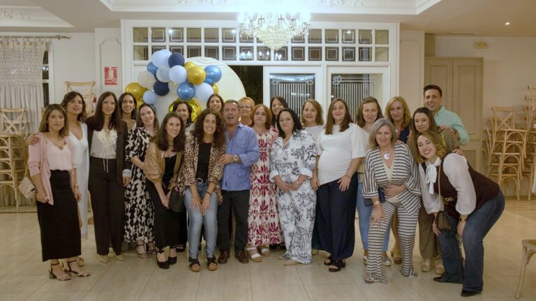La Residencia Virgen de Luna de Villanueva de Córdoba celebra sus 25 años con un emotivo homenaje a su fundadora Antonia Gutiérrez