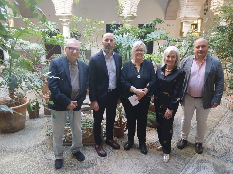 La Junta colabora en la preservación del legado de Aurelio Teno con el depósito de su archivo familiar en la Filmoteca de Andalucía